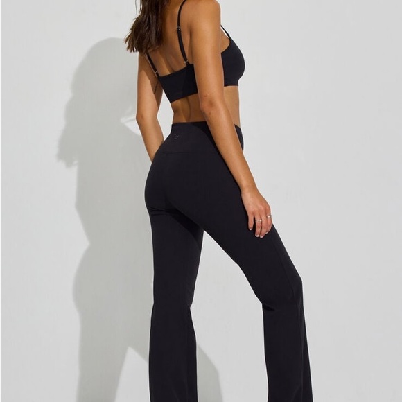 32. Garage • NWT $55 SoftActive Flare Leggings - Picture 3 of 3